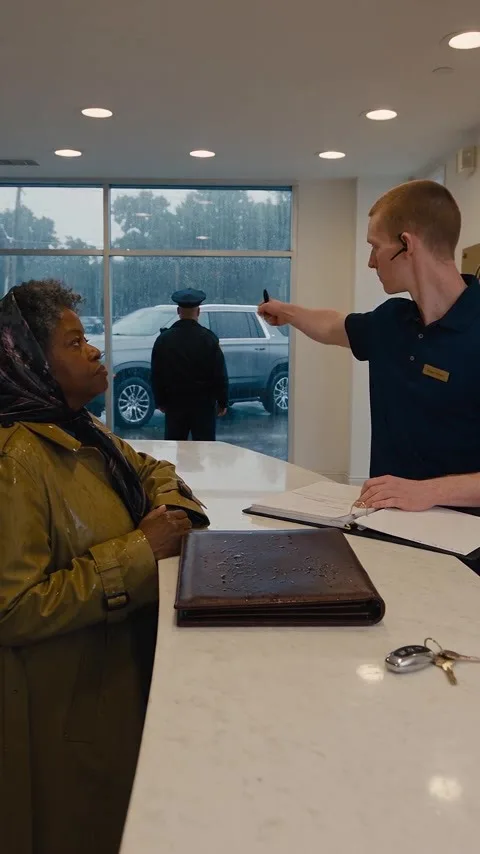 She Paid $91,400 for the Silver SUV - Then the Manager Took Her Key and Called Security